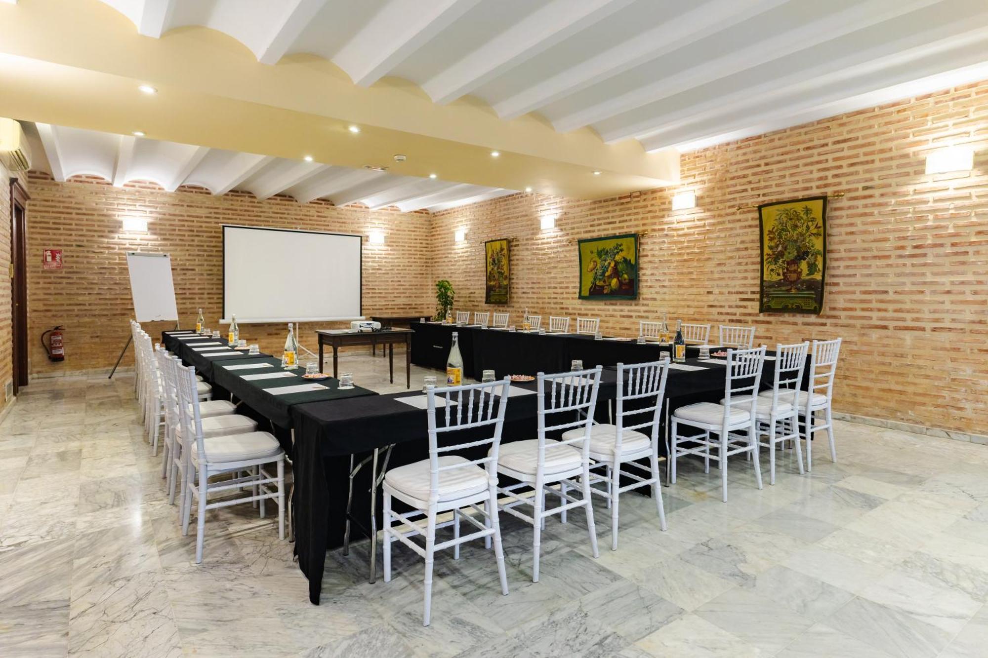 Ad Hoc Parque Hotel Betera Exterior photo